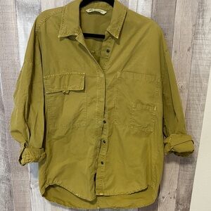 Zara khaki mustard oversized shirt thin jacket snap closure XS GUC
